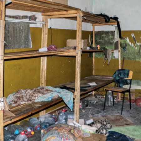 ZMINA: У школі на Херсонщині росіяни тримали і катували українців до смерті, імітували розстріли та майже не годували