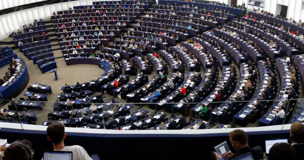 Депутати Європарламенту закликали Зеленського ветувати законопроєкт про відновлення декларування держслужбовців