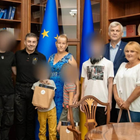 Україна повернула додому ще девʼятьох дітей