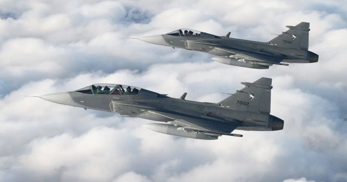 Українські пілоти ознайомилися з шведськими винищувачами Gripen