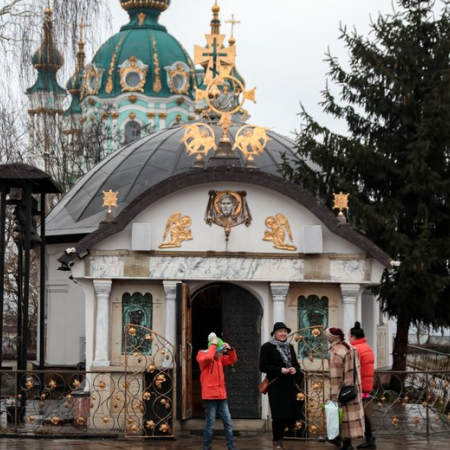 Апеляційний суд зобов'язав демонтувати храм-МАФ УПЦ (МП) на території Музею історії України