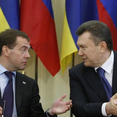 Former President Yanukovych and Ex-PM Azarov to be tried in absentia for signing Kharkiv Agreements