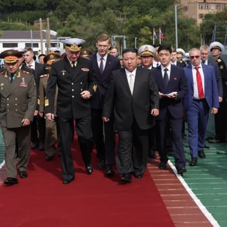 Kim Jong Un arrives in Vladivostok, Russia