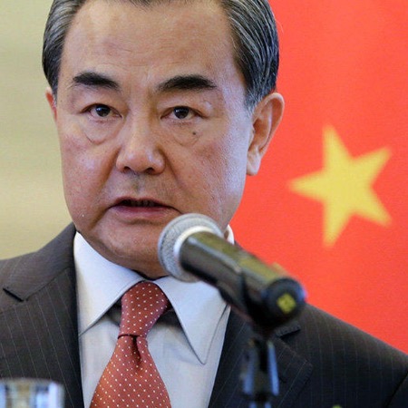 Міністр закордонних справ Китаю відвідає Росію для обговорення питань безпеки