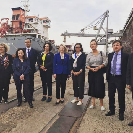 Посли G7 разом з представниками Туреччини приїхали в Одесу, аби підтримати укладену угоду на експорт продовольства з України