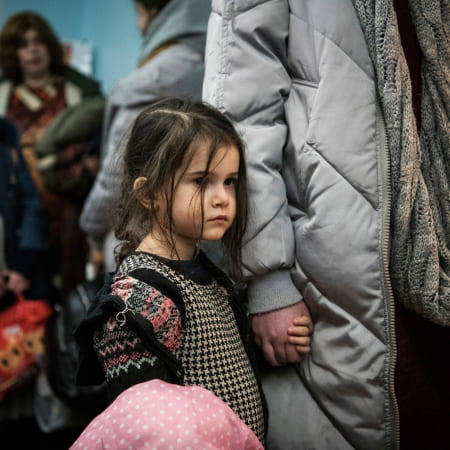 Росіяни примусово депортували 5 600 українських дітей — МВС