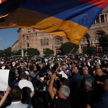 У Вірменії затримали щонайменше 53 учасників демонстрації проти влади