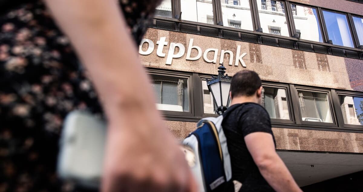 Hungary says the removal of OTP bank from the list of international war sponsors is not a "material change"