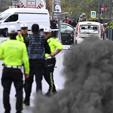 У Туреччині біля будівлі МВС пролунали вибухи — терористи вчинили теракт