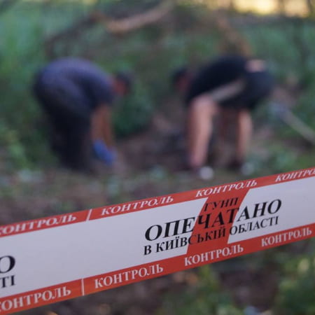 На Київщині в Новому Заліссі поліцейські виявили тіло закатованого мирного жителя