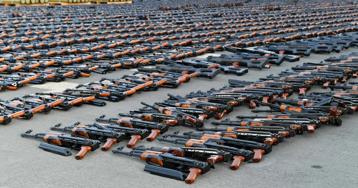US to hand over thousands of confiscated Iranian weapons and ammunition to Ukraine — CNN