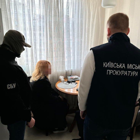 Прокуратура повідомила нову підозру експрем’єру Азарову та двом його помічницям
