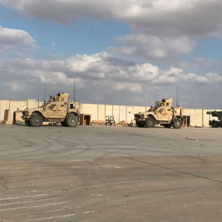 Американські військові бази в Іраці та Сирії атакували дронами та ракетами