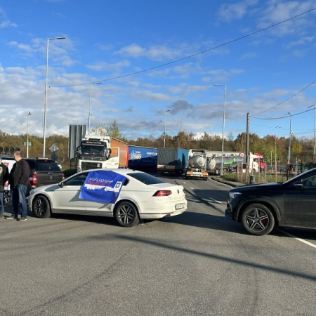 Словацькі перевізники заблокували рух вантажівок через пункт пропуску «Вишнє Нємецьке»