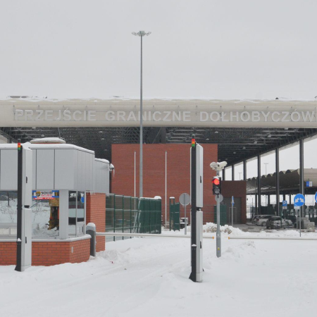 Uhryniv-Dołhobyczów checkpoint on the Ukrainian-Polish border is to be opened for empty trucks