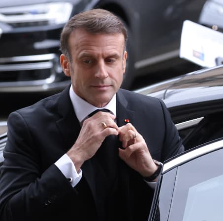 French President postpones trip to Ukraine scheduled for February 13-14 for "security reasons"