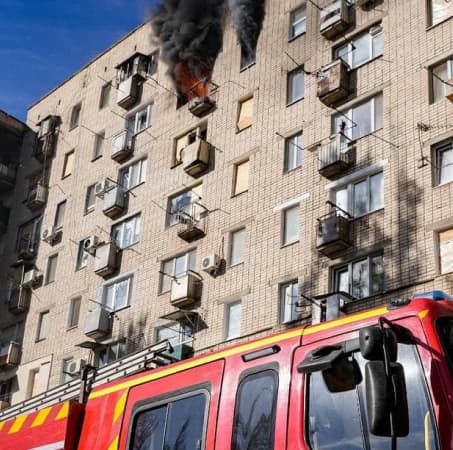 Росіяни завдали поранень пʼятьом дітям на Херсонщині та Дніпропетровщині, ще одна людина загинула, 13 осіб постраждали