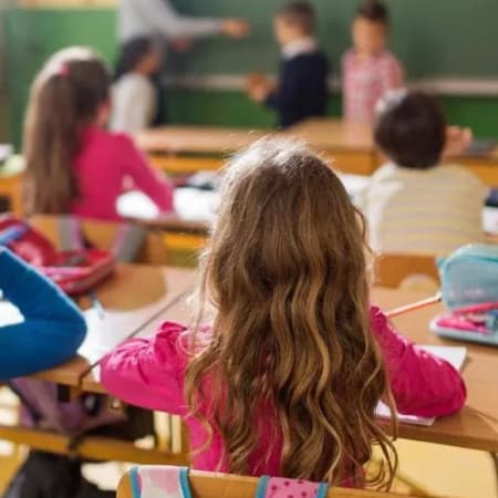 Польські школи готові з вересня прийняти 200-300 тисяч дітей з України