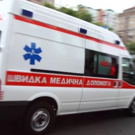 У Миколаєві зросла кількість загиблих внаслідок обстрілу зупинки громадського транспорту 29 липня до восьми осіб