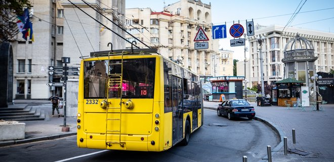 Петиція до Київської міської ради щодо скасування рішення про зупинку роботи громадського транспорту під час повітряної тривоги набрала необхідну кількість голосів