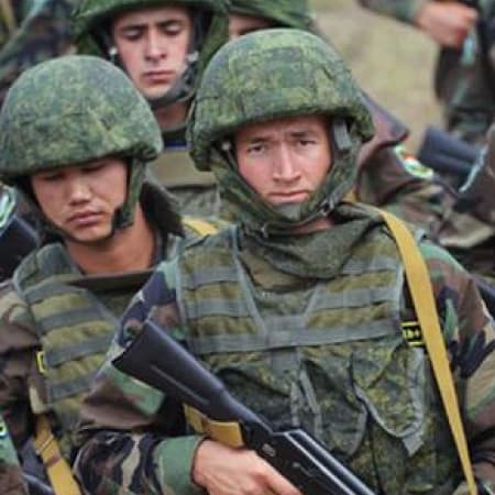 Армія РФ може змінити пріорітети наступу на Донеччині, щоб відвернути увагу від бойових дій на півдні України