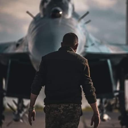 Українська авіація нанесла до 10 групових ударів по російських позиціях