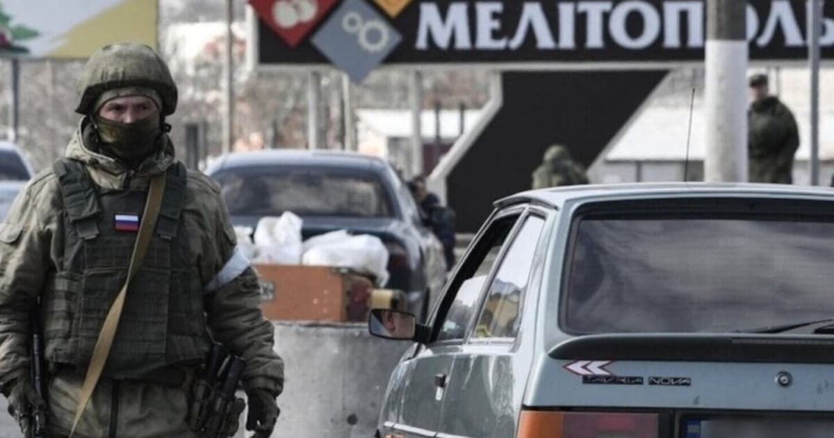 Росіяни повністю заблокували виїзд із Мелітополя та проводять тотальну фільтрацію опісля вибуху в місті