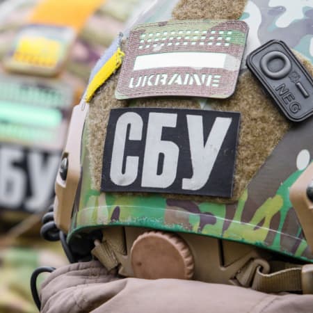 Служба безпеки України затримала агента РФ, який допоміг понад 120 одиницям російської техніки доїхати до околиць Києва