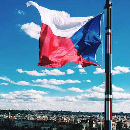 У парламенті Чехії підтримують спільне рішення ЄС про припинення видачі росіянам віз