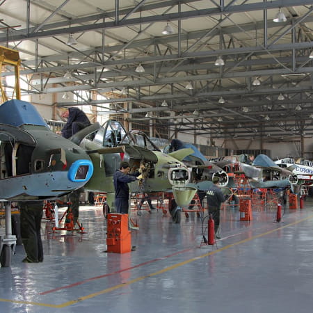Belarusian specialists repair Russian combat aircraft
