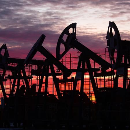РФ обговорює із кількома азіатськими країнами можливі довгострокові нафтові контракти зі знижками до 30%