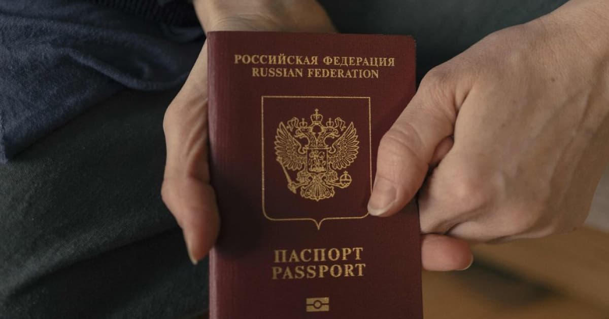 Germany and France opposed the ban on issuing visas to Russians