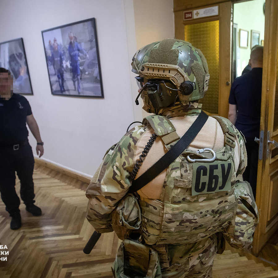 Служба безпеки України викрила корупційну схему в Державній службі з надзвичайних ситуацій, на якій учасники щомісячно заробляли понад 10 млн грн