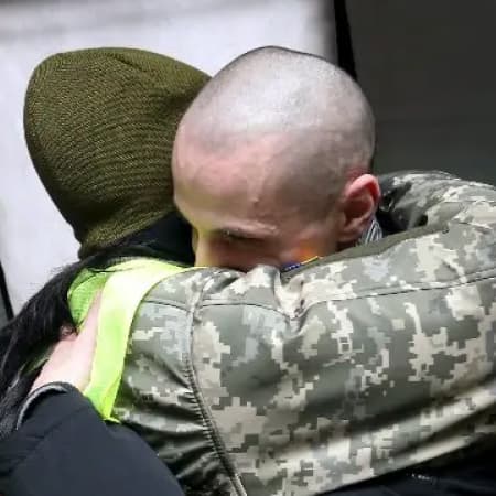 Україна повернула 14 військовополонених, які потрапили в полон навесні