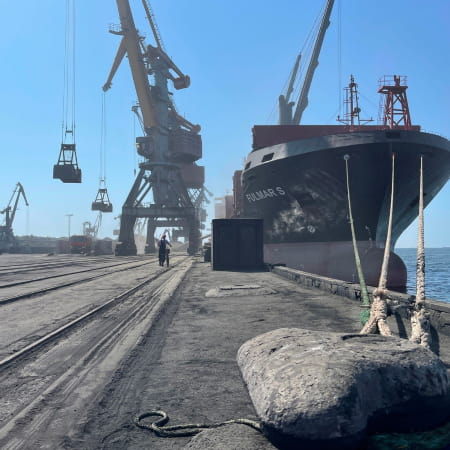 Порт «Південний» відновив обробку вантажів українських експортерів