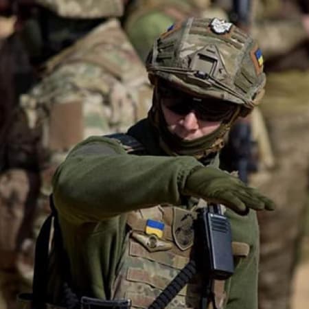 ЄС розглядає створення місії з навчання та допомоги українським військовим на території сусідніх держав України