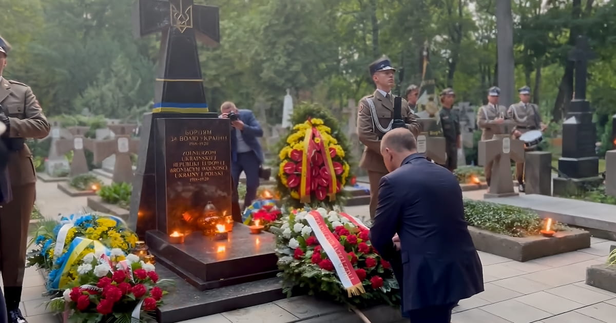 The President of Poland honored the memory of the fallen soldiers of the Ukrainian People's Republic in the battles with the Bolsheviks