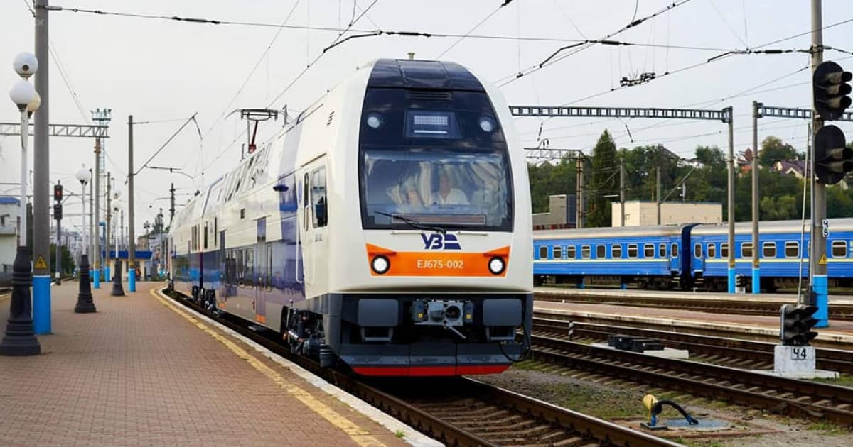 Через обстріл інфраструктури на Слобожанщині очікуються затримки поїздів з/до Харкова, Сум і Полтави
