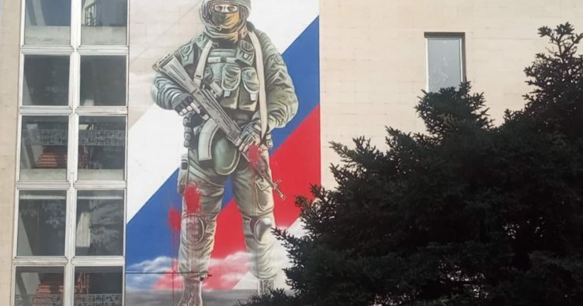 In the temporarily occupied Crimea, unknown persons poured red paint over a mural in support of the Russian military