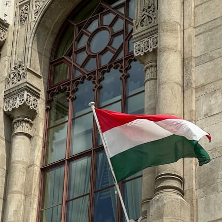 В Угорщині внесли до парламенту пакет законопроєктів для виконання вимог Європейської комісії