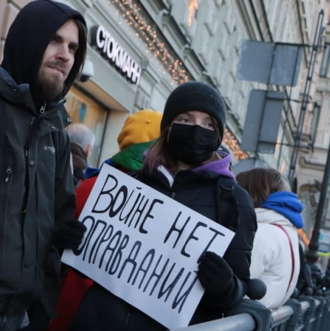 Російські активісти руху «Вєсна» закликали росіян виходити на мітинги проти часткової мобілізації