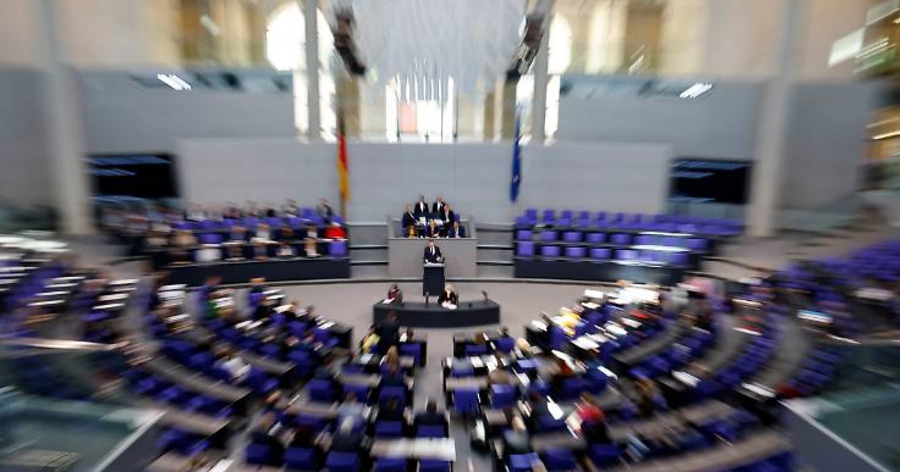Парламент Німеччини не підтримав рішення про передачу танків Україні