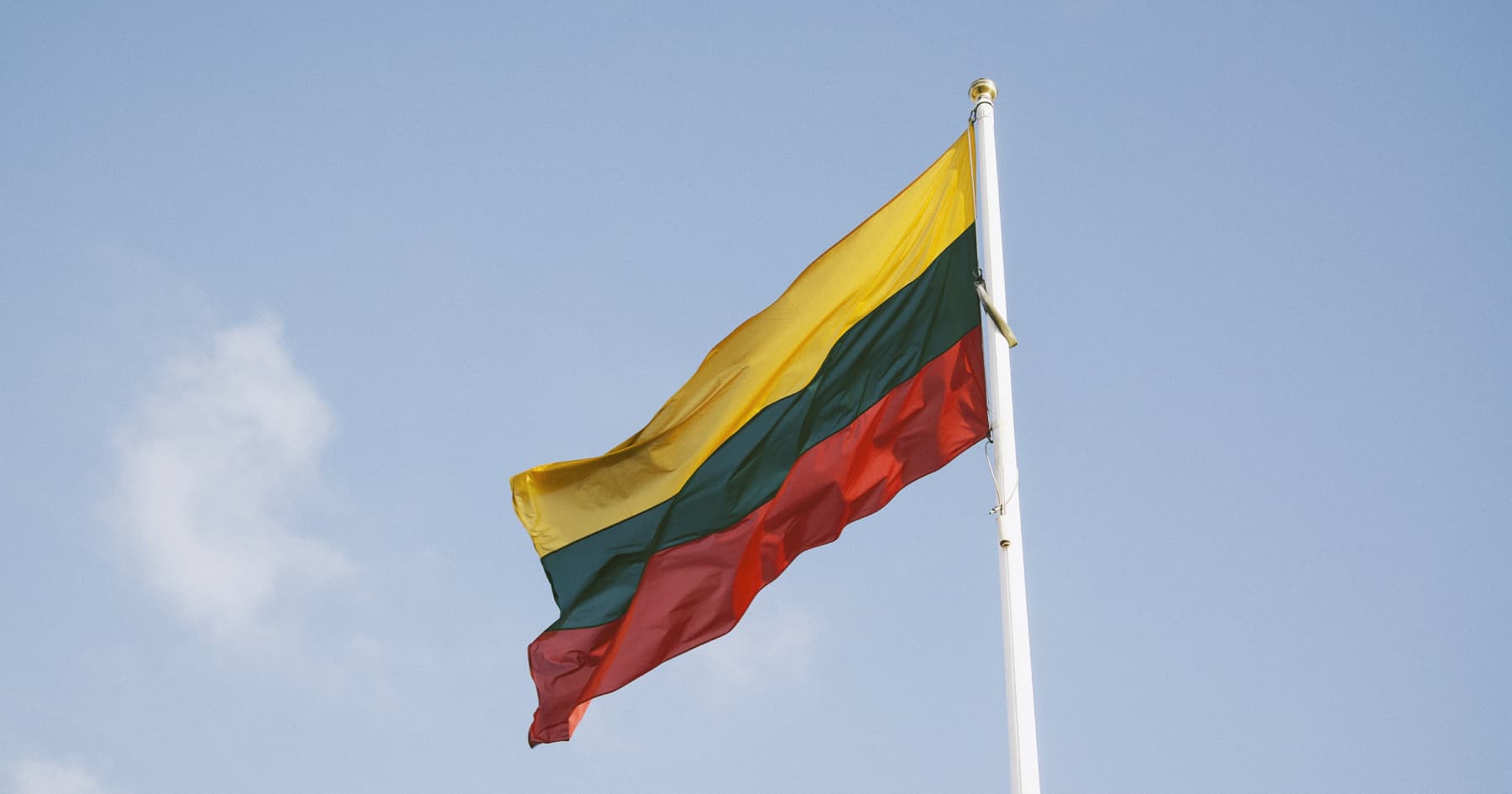 Lithuania will not grant asylum to Russians fleeing from responsibility