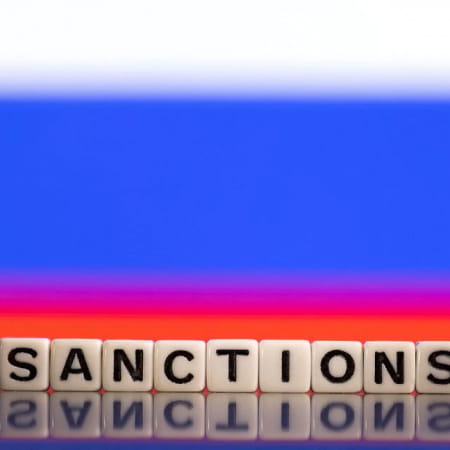 Канада та Велика Британія ввели нові санкції проти Росії у відповідь на так зване «приєднання» тимчасово окупованих територій України до РФ