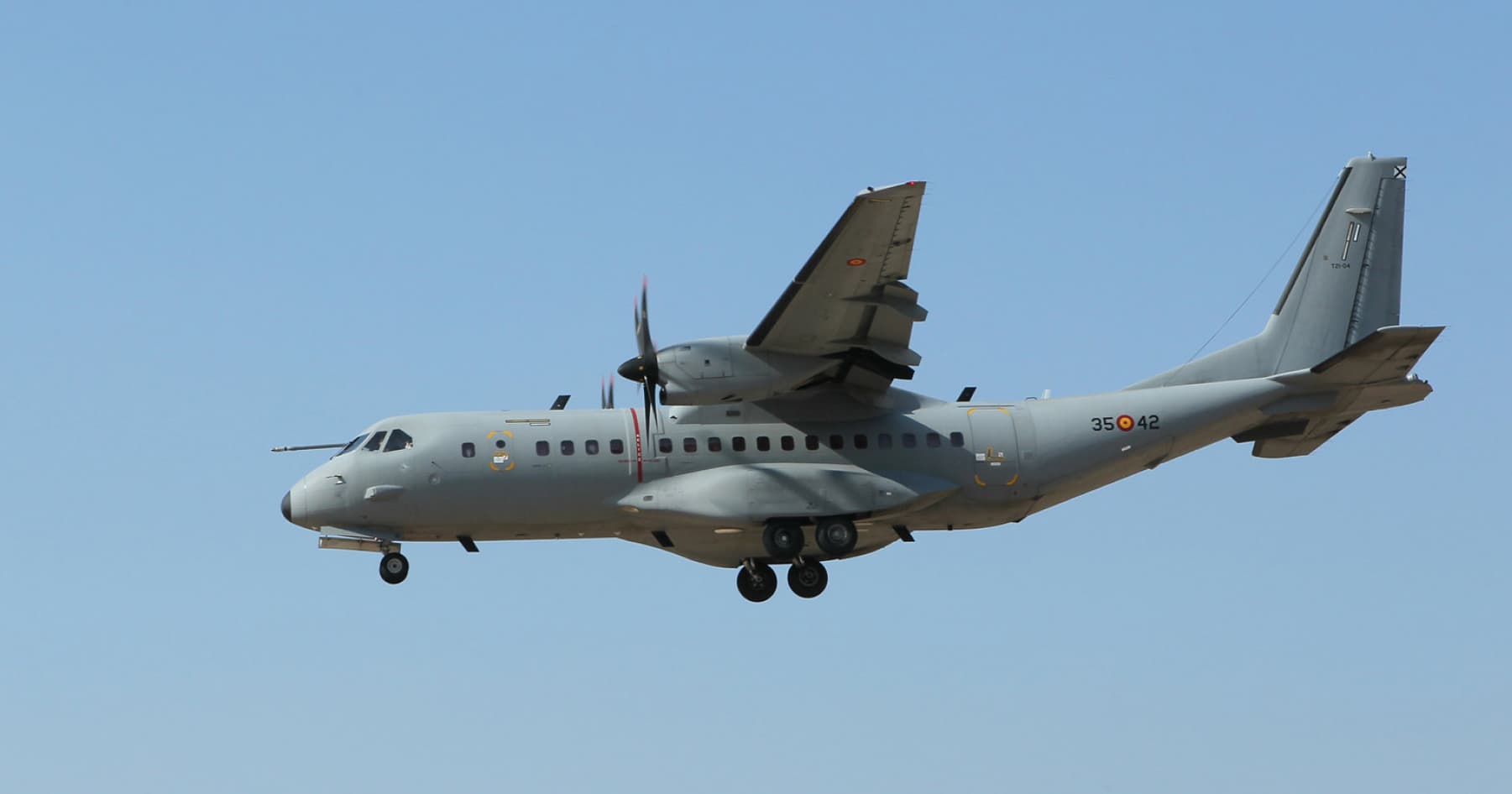 Іспанія відправила в Україну літак з медичним обладнанням