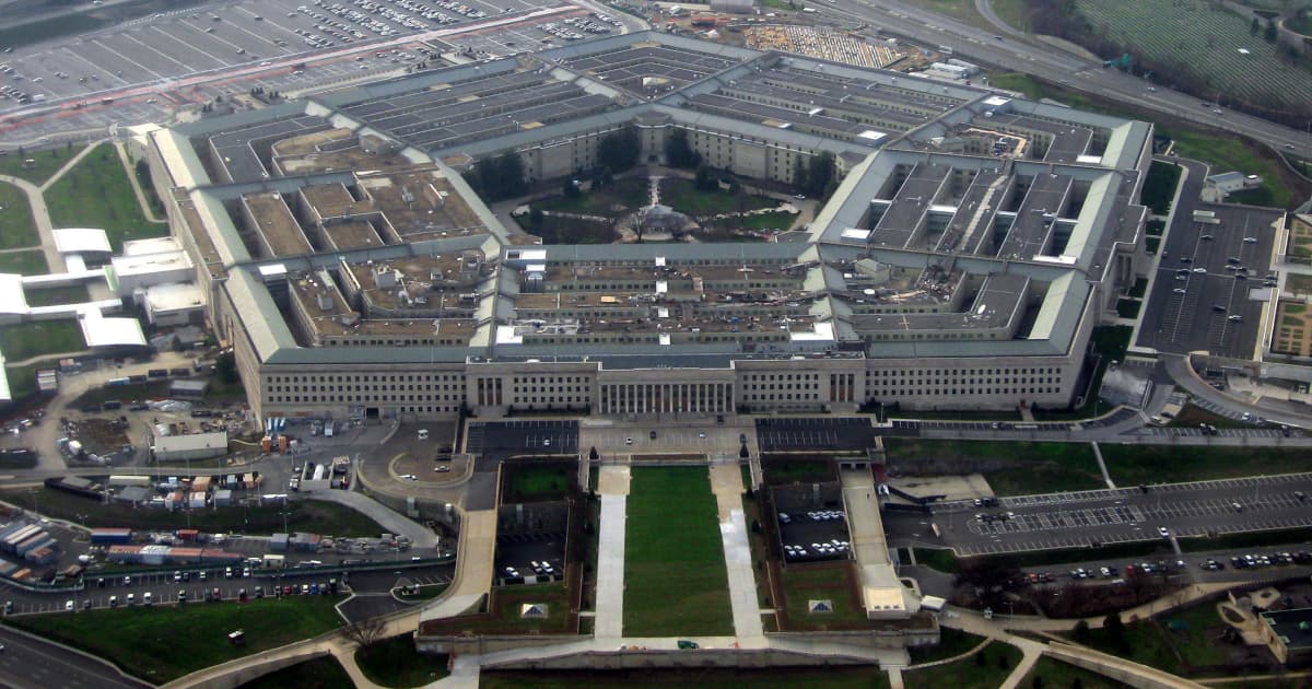 «Ми дуже підбадьорені тим, що бачимо прямо зараз»: у Пентагоні відреагували на звільнення Лиману