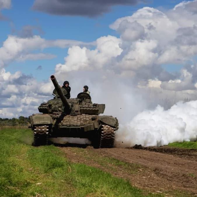 Українські військові перефарбовують трофейне російське озброєння і застосовують його проти росіян на сході