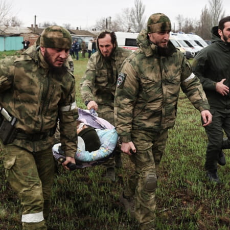 На Херсонщині до лікарень масово доставляють поранених російських військових
