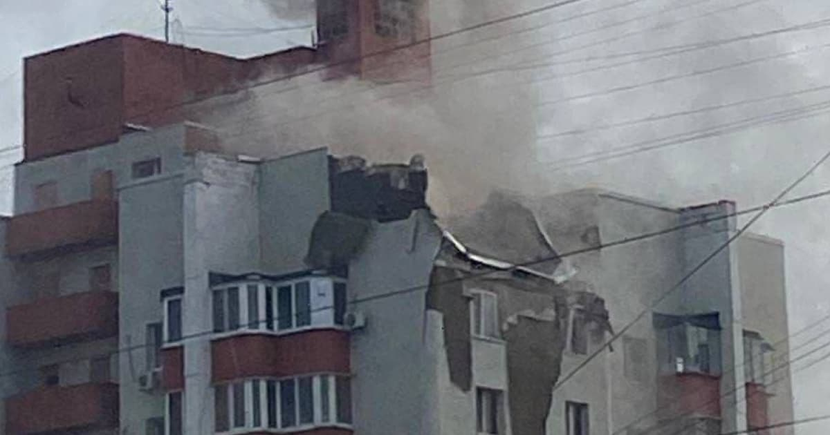 У Бєлгороді уламки ракет впали на житлові будинки