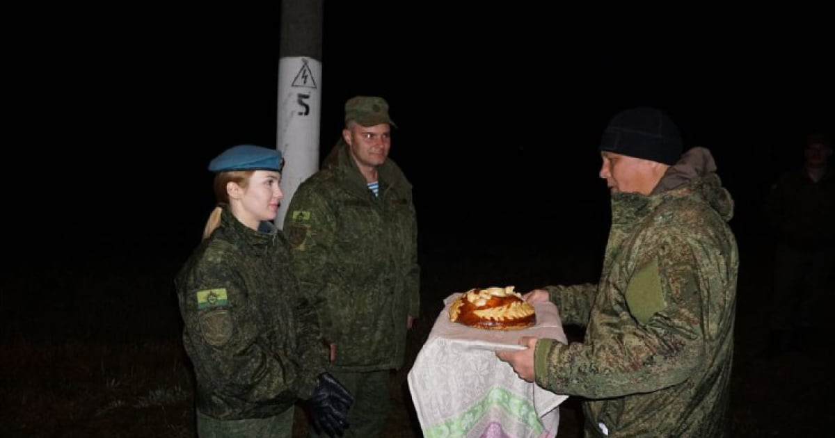 У Білорусі повідомили про прибуття перших ешелонів військ РФ